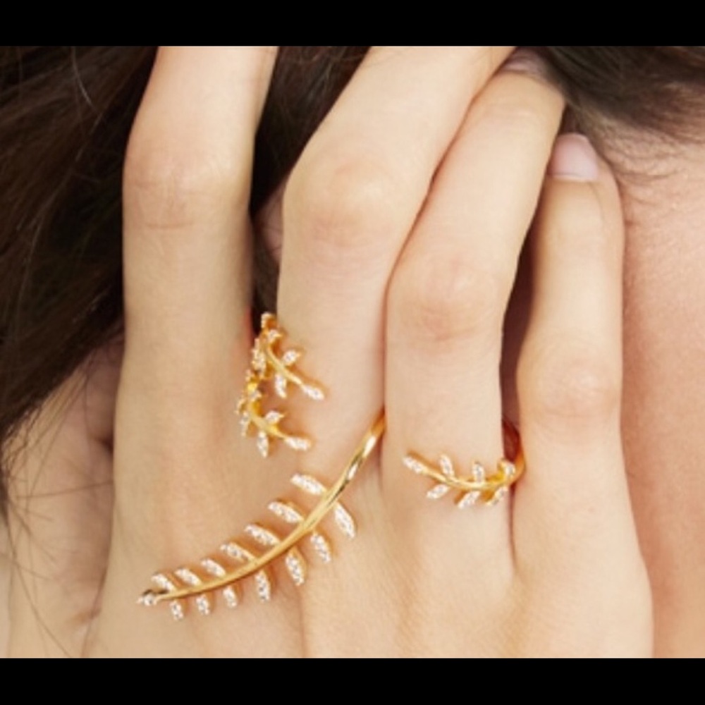 Baublebar double finger ring